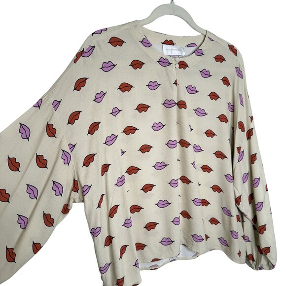 Anthropologie Corey Lynn Calter "Bisous" Lips Print Blouse, M - Picture 4 of 9